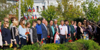 5 апреля на Аллее Героев прошло мероприятие, посвященное 39-й годовщине трагедии на Чернобыльской АЭС. - Калачеевский район